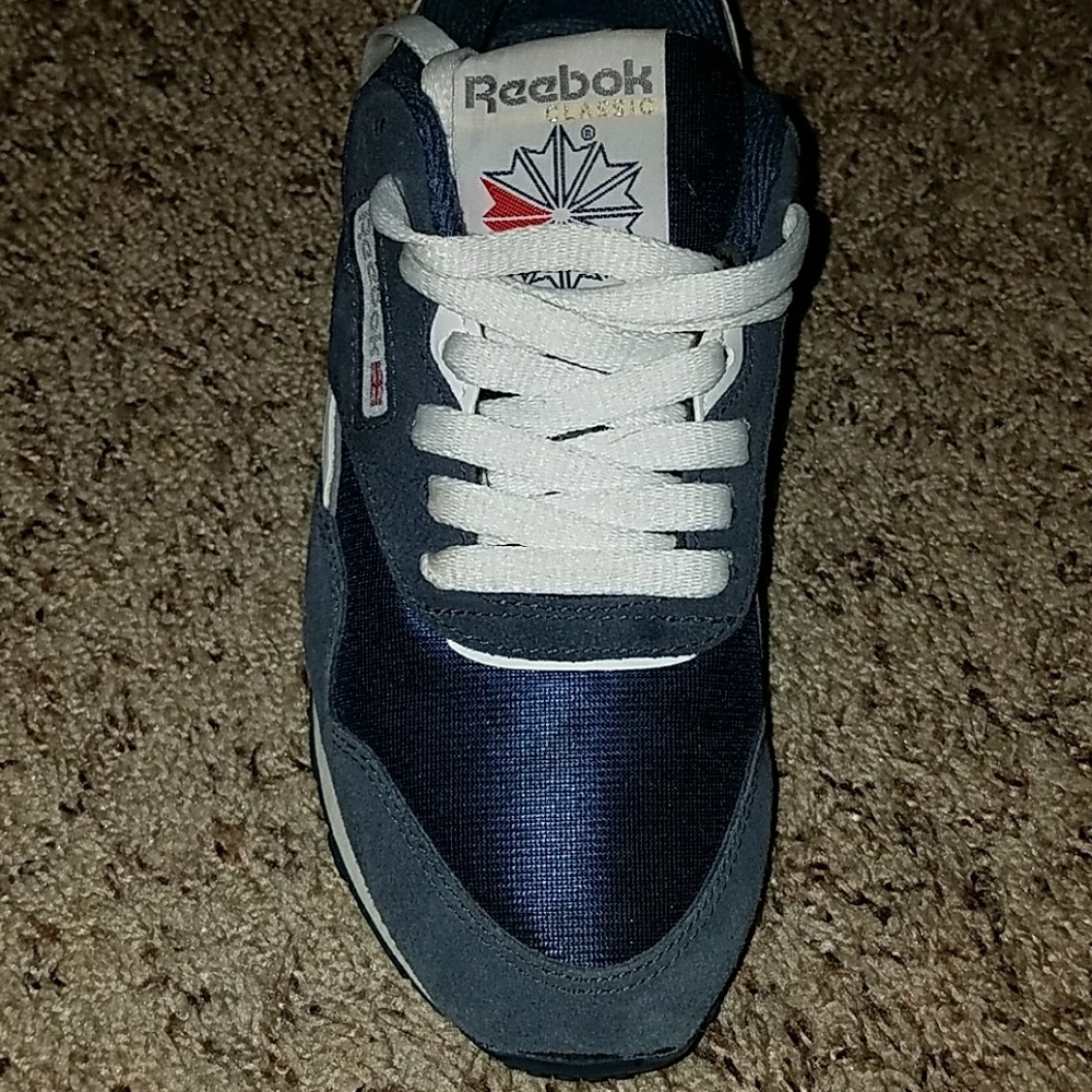 Reebok Classics size 6.5